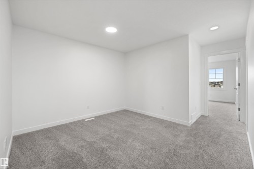 6292 180 Avenue Nw, Edmonton, AB - Indoor Photo Showing Other Room