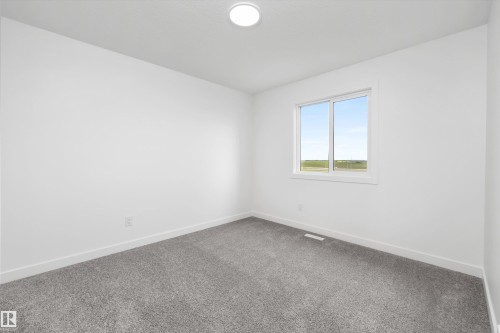 6292 180 Avenue Nw, Edmonton, AB - Indoor Photo Showing Other Room