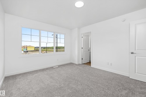 6292 180 Avenue Nw, Edmonton, AB - Indoor Photo Showing Other Room