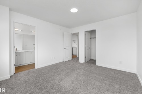 6292 180 Avenue Nw, Edmonton, AB - Indoor