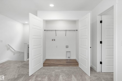 4039 207 Street, Edmonton, AB - Indoor Photo Showing Other Room