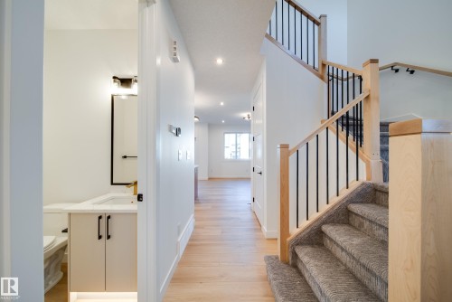 18 Blackbird Bend, Fort Saskatchewan, AB - Indoor Photo Showing Other Room