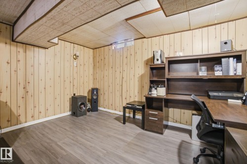 17923 77 Avenue, Edmonton, AB - Indoor Photo Showing Office