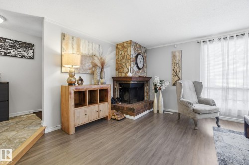 17923 77 Avenue, Edmonton, AB - Indoor Photo Showing Living Room With Fireplace