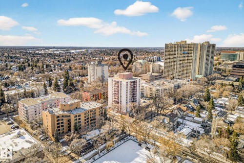 View of urban area - 207 11007 83 Avenue, Edmonton, AB - Outdoor With View