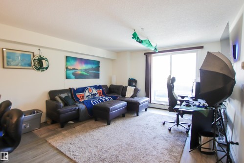 125 920 156 Street, Edmonton, AB - Indoor