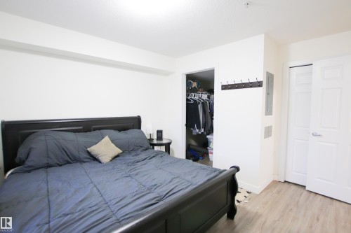 125 920 156 Street, Edmonton, AB - Indoor Photo Showing Bedroom