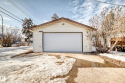 View of detached garage - 
