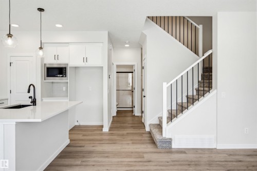 17351 3 Street, Edmonton, AB - Indoor