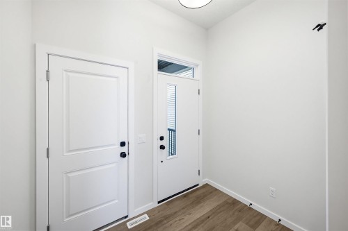 17351 3 Street, Edmonton, AB - Indoor Photo Showing Other Room