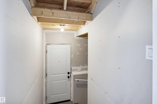 17351 3 Street, Edmonton, AB - Indoor Photo Showing Other Room