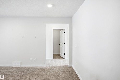 22812 82 Avenue, Edmonton, AB - Indoor Photo Showing Other Room