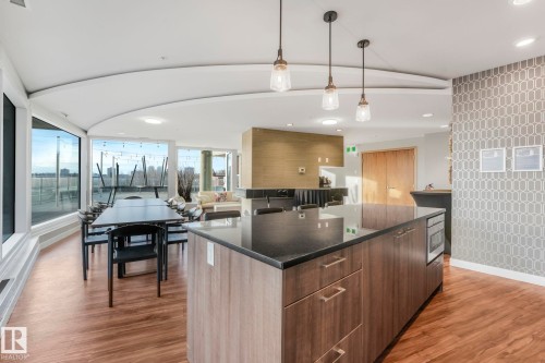 601 9720 106 Street, Edmonton, AB - Indoor