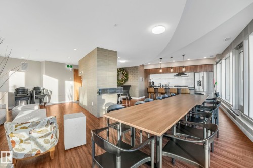 601 9720 106 Street, Edmonton, AB - Indoor