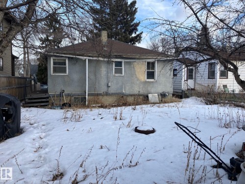 7913 78 Avenue, Edmonton, AB - Outdoor