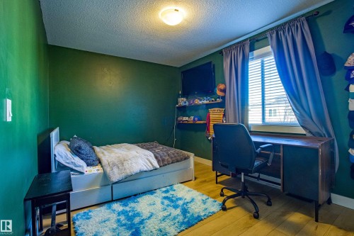 28 Hilldowns Drive, Spruce Grove, AB - Indoor