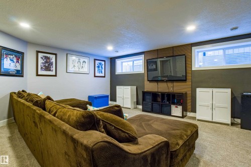 28 Hilldowns Drive, Spruce Grove, AB - Indoor