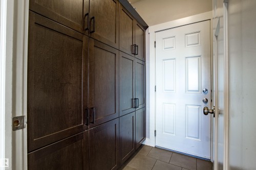 28 Hilldowns Drive, Spruce Grove, AB - Indoor Photo Showing Other Room