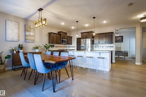 28 Hilldowns Drive, Spruce Grove, AB - Indoor Photo Showing Other Room