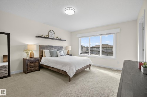 100 Meadowlink Common, Spruce Grove, AB - Indoor Photo Showing Bedroom