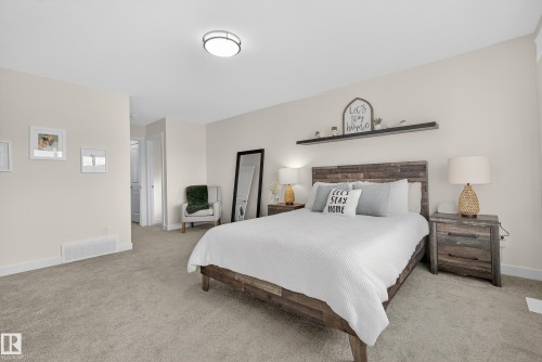 100 Meadowlink Common, Spruce Grove, AB - Indoor Photo Showing Bedroom