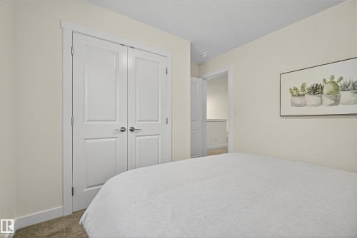 100 Meadowlink Common, Spruce Grove, AB - Indoor Photo Showing Bedroom