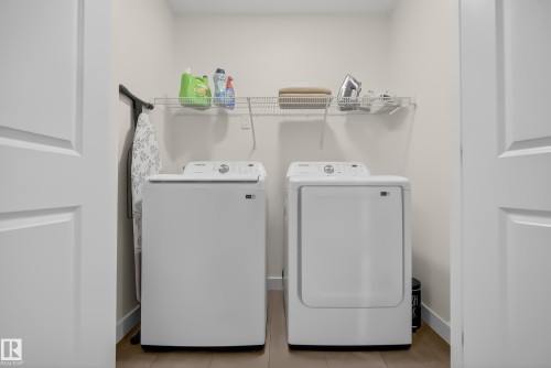 100 Meadowlink Common, Spruce Grove, AB - Indoor Photo Showing Laundry Room