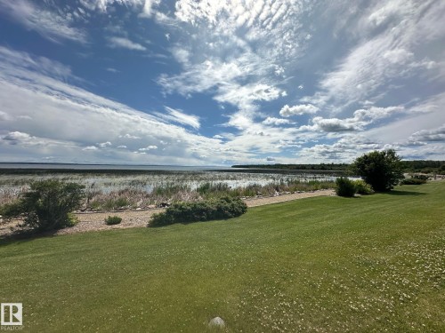 3 Sunset Harbour, Rural Wetaskiwin County, AB 