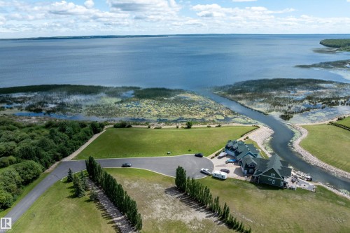 3 Sunset Harbour, Rural Wetaskiwin County, AB 