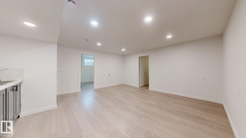 5440 1A Avenue, Edmonton, AB - Indoor