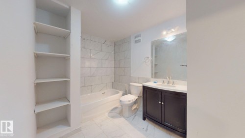 5440 1A Avenue, Edmonton, AB - Indoor Photo Showing Bathroom