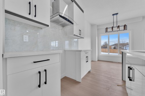 43 Southbridge Drive, Calmar, AB - Indoor Photo Showing Kitchen