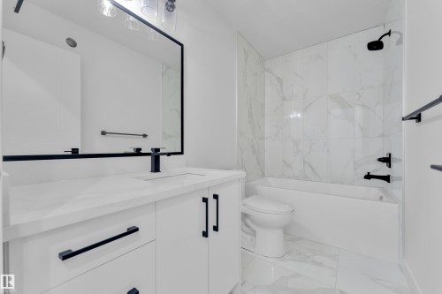43 Southbridge Drive, Calmar, AB - Indoor Photo Showing Bathroom