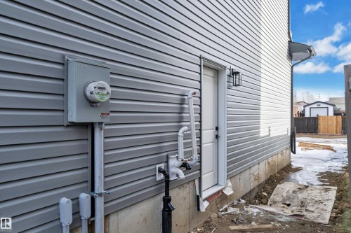 43 Southbridge Drive, Calmar, AB - Outdoor