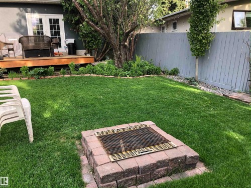 Fenced yard with french doors - 12 Beacon Crescent, St. Albert, AB - Outdoor With Deck Patio Veranda