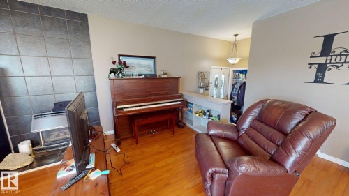 4329 45 Avenue, Drayton Valley, AB - Indoor With Fireplace