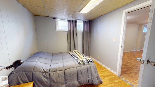 4329 45 Avenue, Drayton Valley, AB - Indoor Photo Showing Bedroom