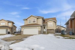 9 DEERFIELD Court  Spruce Grove, AB T7X 4B1