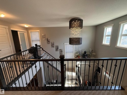 2036 Rochester Avenue, Edmonton, AB - Indoor Photo Showing Other Room