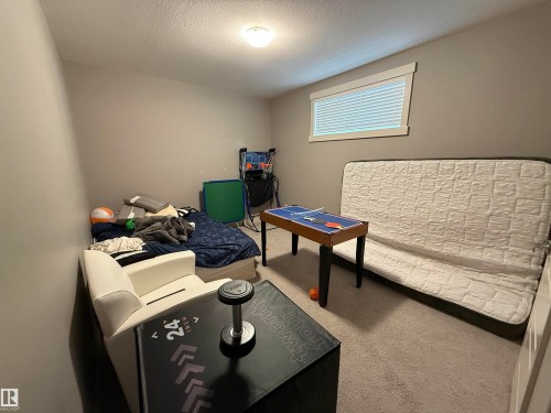2036 Rochester Avenue, Edmonton, AB - Indoor