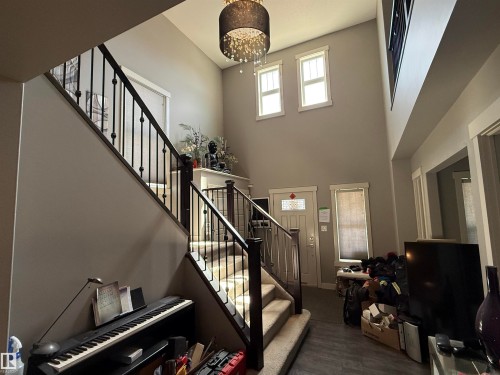 2036 Rochester Avenue, Edmonton, AB - Indoor Photo Showing Other Room