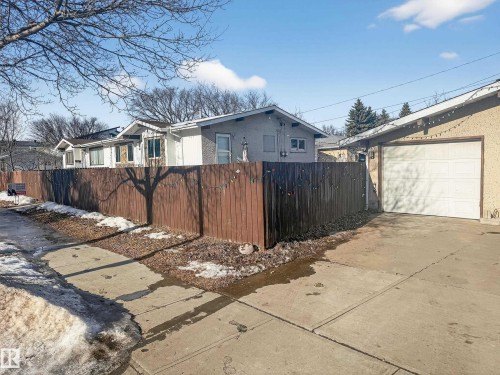 8316 122 Avenue, Edmonton, AB - Outdoor