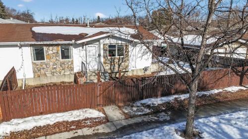 8316 122 Avenue, Edmonton, AB - Outdoor