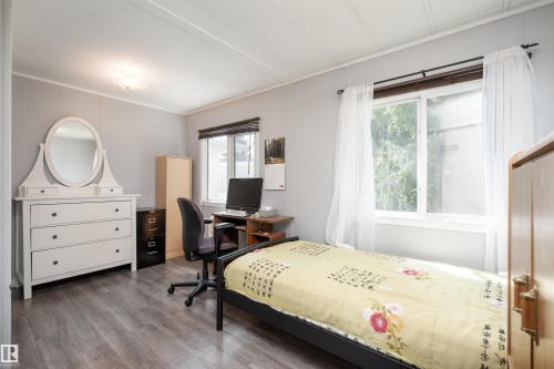 2438 Lakeview Bay, Edmonton, AB - Indoor Photo Showing Bedroom