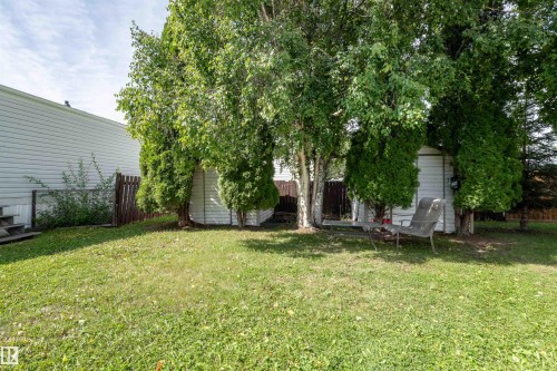 2438 Lakeview Bay, Edmonton, AB - Outdoor