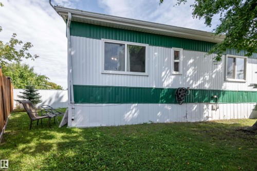 2438 Lakeview Bay, Edmonton, AB - Outdoor