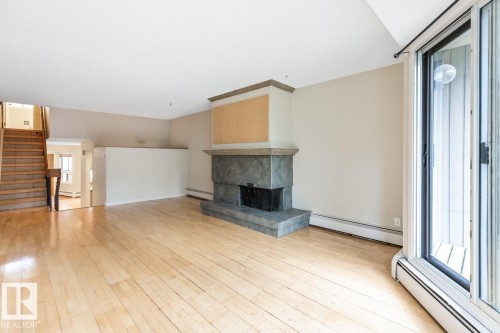 11122 83 Avenue, Edmonton, AB - Indoor With Fireplace