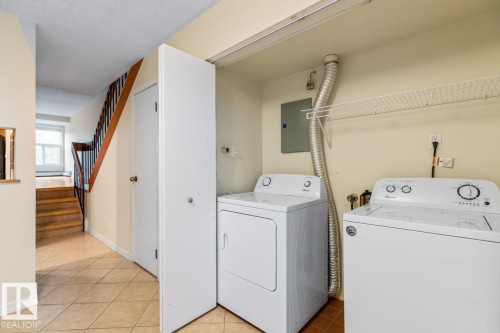 11122 83 Avenue, Edmonton, AB - Indoor Photo Showing Laundry Room