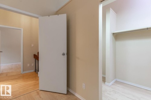 11122 83 Avenue, Edmonton, AB - Indoor Photo Showing Other Room