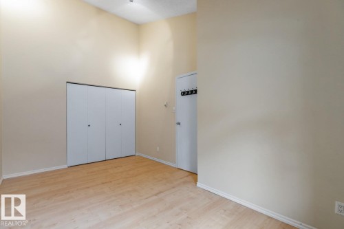 11122 83 Avenue, Edmonton, AB - Indoor Photo Showing Other Room